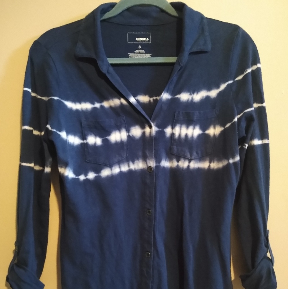 Blue Collared 3/4 Sleeved Top